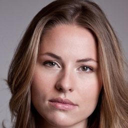 Sanne Langelaar 飾演 Sarah