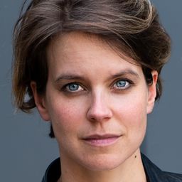 Kaija Ledergerber 飾演 Juna