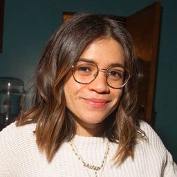 朱莉亞·史普萊特 飾演 Medicarist