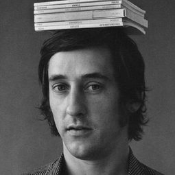 Edward Ruscha 飾演 Self - Artist