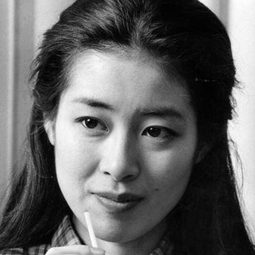 星野知子 飾演 Fumie Kuki