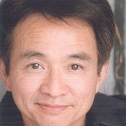 Rummel Mor - 人海奇花演員 飾演Cafe Manager