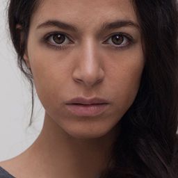 Ouidad Elma 飾演 Selima