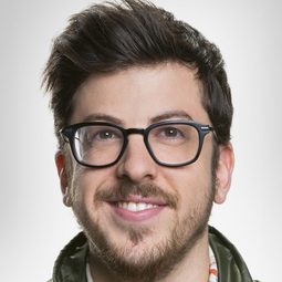 克裏斯托夫·梅茲-普萊瑟 - 馴龍寶典演員 飾演Fishlegs (voice)