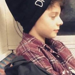 Hal Hewetson - 出埃及記：神王帝國演員 飾演Gershom