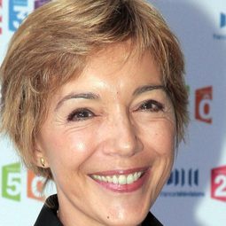 Isabelle Martinet 飾演 Une crevette