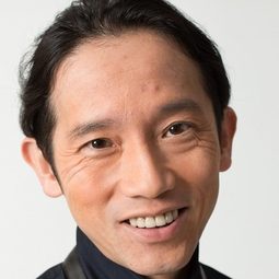 松田洋治 - マヌケ先生演員 飾演Young soldier