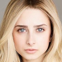 Madeleine Gardella - 大都會演員 飾演Claudette Pulcher