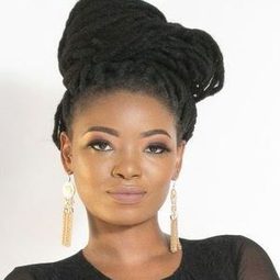 Lihle Dhlomo 飾演 Gugu
