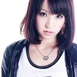 織部裏沙 飾演 Self