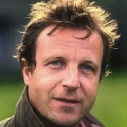 Benoît Régent 飾演 Olivier