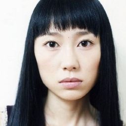 美知枝 - 金絲雀演員 飾演Garusha