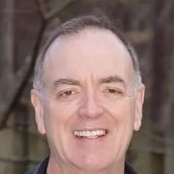 Bill Baucom 飾演 Trusty (voice)
