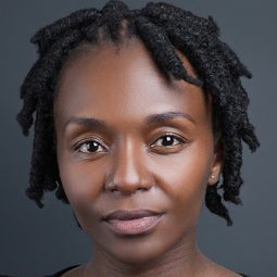 Zethu Dlomo-Mphahlele 飾演 Lerato