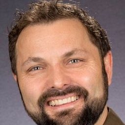 布萊恩·德拉蒙德 - 超能小萌怪：拯救聖誕節演員 飾演(voice)