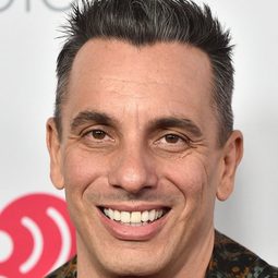 賽巴斯汀·曼尼斯葛爾柯 - 賽巴斯汀：是我的問題嗎？演員 飾演Self