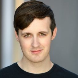 Rich Barnes 飾演 Justin