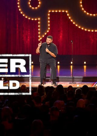 《穆阿瑪爾：失控世界》電影海報