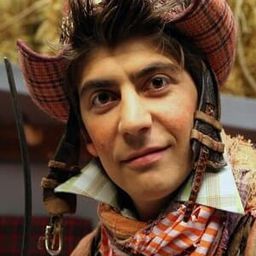 Jonas Leemans 飾演 Son Of George