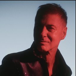 Étienne Daho 飾演 Self