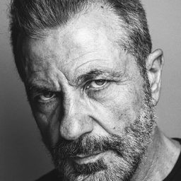 Miquel Insua 飾演 Oliver