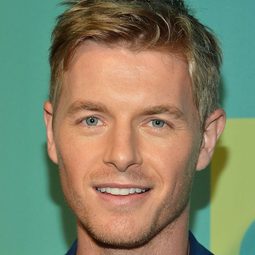 Rick Cosnett - 我思念你演員 飾演Chase
