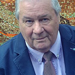 Bruce McGuire 飾演 Santa Claus