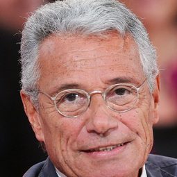 Jean-Marie Périer 飾演 Self