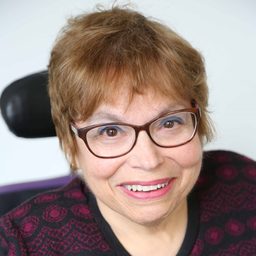 Judith Heumann 飾演 Self