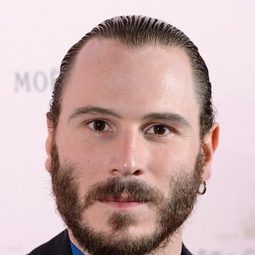 盧本·奧錢蒂諾 - 破碎的擁抱演員 飾演Ray X