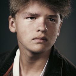 Boden Johnston 飾演 Rostaffano