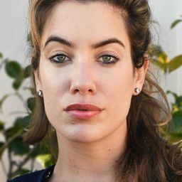 Giulia Pagnacco 飾演 Actress