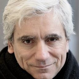 Marco Di Stefano 飾演 Maresciallo