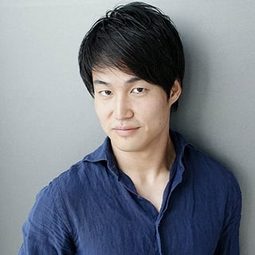 Ryo Tayano 飾演 Ryu (Donut Shop Worker)