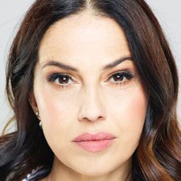 Nataša Ninković 飾演 Vera