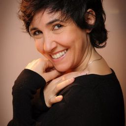 Sonia De Meo 飾演 Madre di Alessia