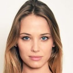 Agathe Teyssier - The Holy Child演員 飾演Martine