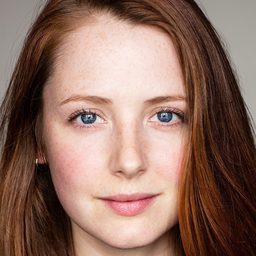 Róisín O'Donovan 飾演 Katherine