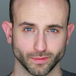 Stephen Medvidick 飾演 Henry Falcon