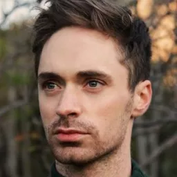 David Viviers - 他們要殺你演員 飾演