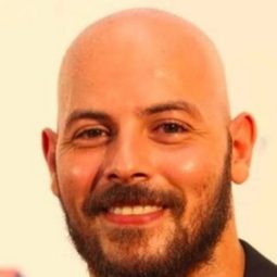 Ahmed El Tohami 飾演 