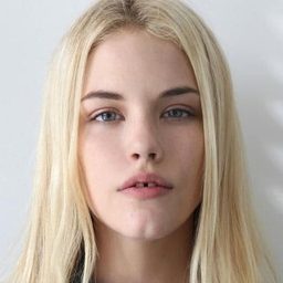 Ashley B. Smith 飾演 Nell / Female White Skull