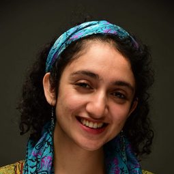 Sanjeeta Bhattacharya 飾演 Helena