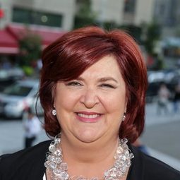 Natalie Hamel-Roy 飾演 Natacha