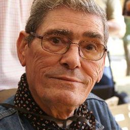 Mirko Boman - 桃色假期演員 飾演Farmer