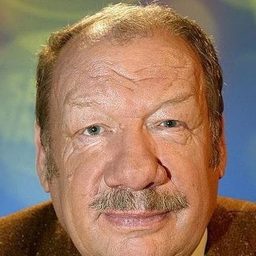 Wolfgang Völz 飾演 Klaus Wendland