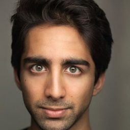 Shubham Saraf 飾演 
