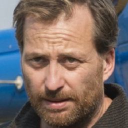 Christian Erdmann 飾演 Hartmut