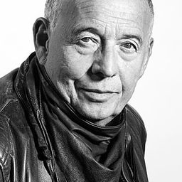 Ivan Vyskočil 飾演 Second Shooter