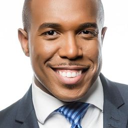 Stefan Keyes 飾演 Aaron